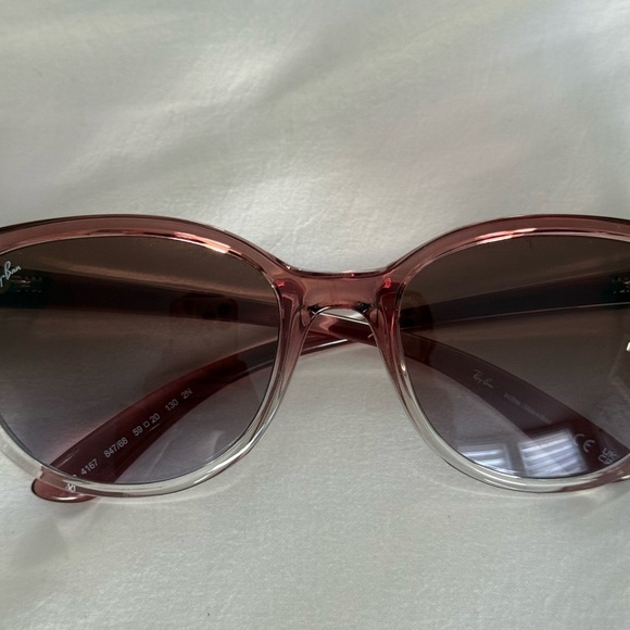 Ray-Ban Rose-Tinted Sunglasses - Picture 3 of 9